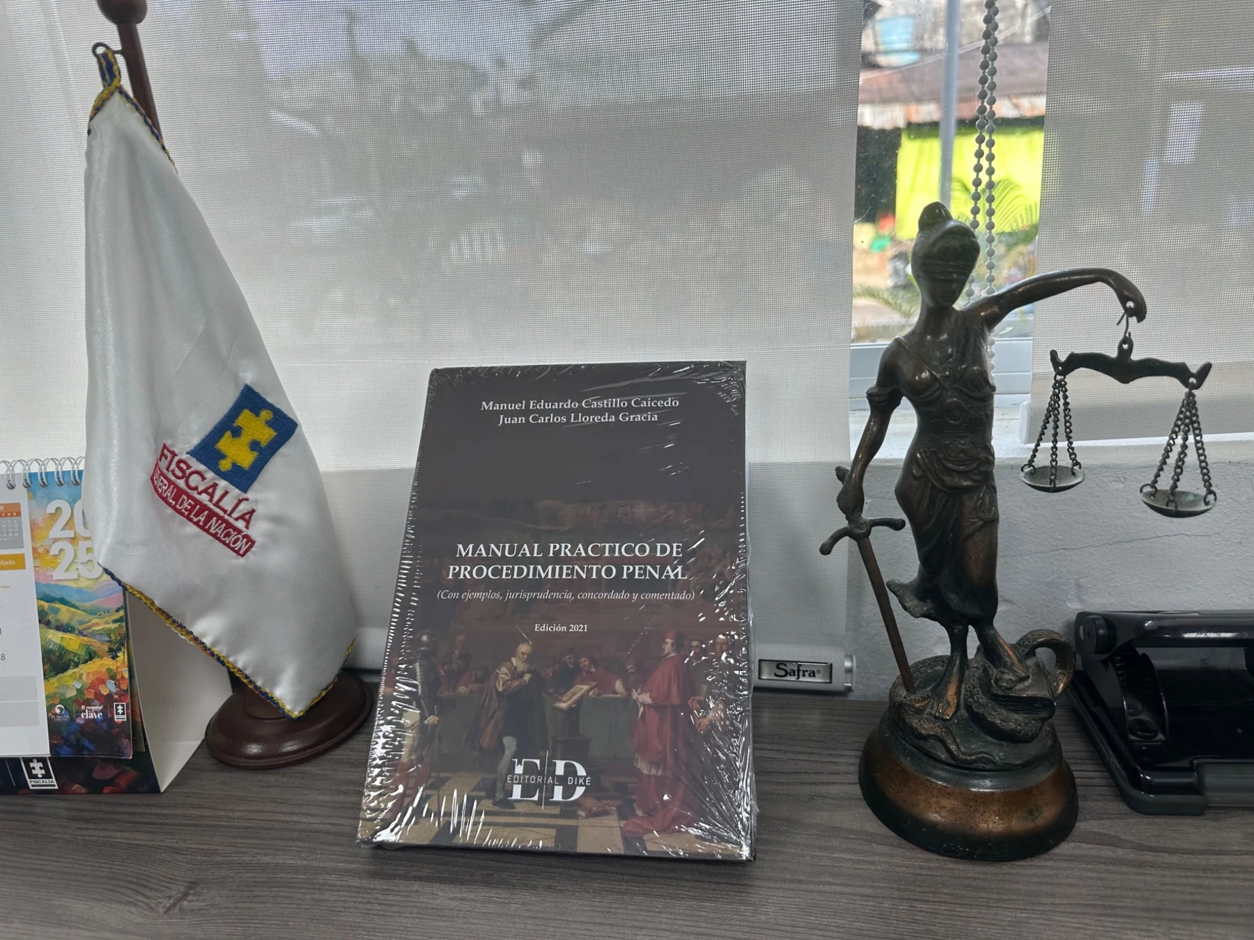 Publicaciones académicas y producción jurídica